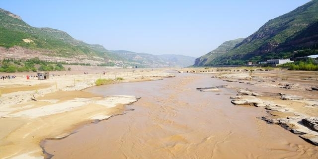 黄河壶口瀑布门票多少钱一张（世界上最大的黄色瀑布）