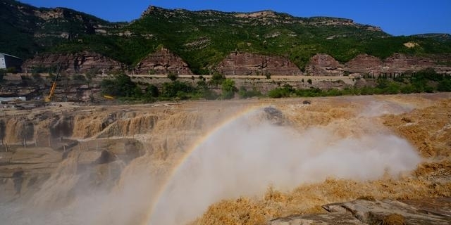 黄河壶口瀑布门票多少钱一张（世界上最大的黄色瀑布）