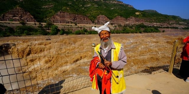 黄河壶口瀑布门票多少钱一张（世界上最大的黄色瀑布）