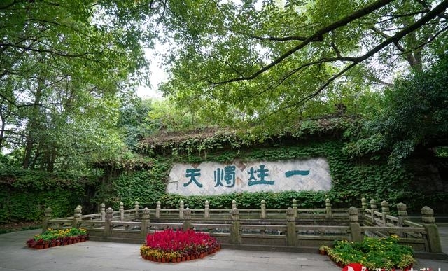 柯岩风景区游玩攻略(绍兴柯岩藏一块奇石天下第一石)