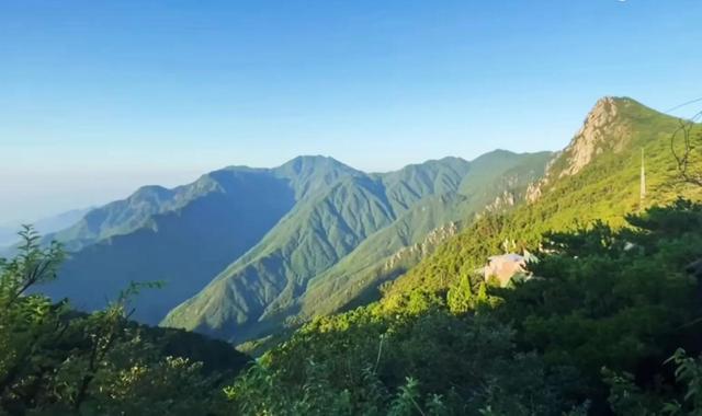 庐山旅游攻略门票价格（8月探秘庐山真实经历）