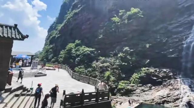 庐山旅游攻略门票价格（8月探秘庐山真实经历）