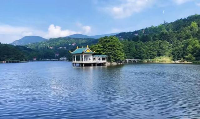 庐山旅游攻略门票价格（8月探秘庐山真实经历）