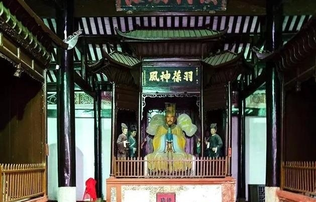 白帝城位于什么地方（承两千多年历史小城奉节白帝城）