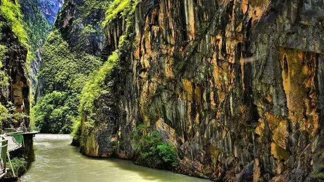 中国旅游胜地前二十名(中国去了就不想走二十大景点）