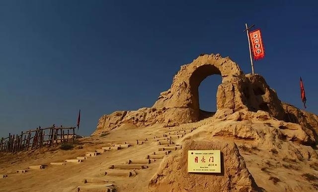 夏天什么地方适合约会（夏季最适合情侣去的旅行地）