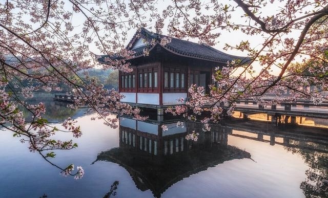 杭州旅游必去景点推荐（此生必去杭州的5大景点）