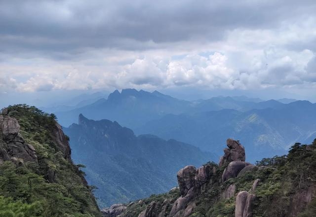 江西著名旅游景点（江西最值去的7处景点)