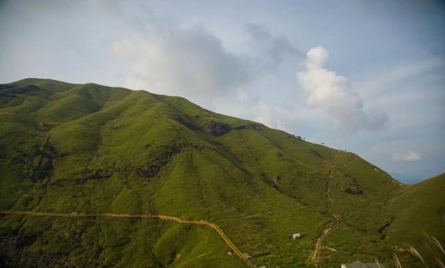 江西著名旅游景点（江西最值去的7处景点)