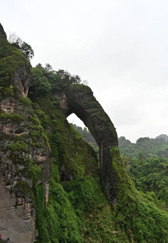 江西著名旅游景点（江西最值去的7处景点)