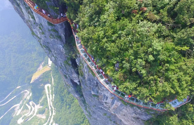 张家界旅游景点介绍（张家界是哪个省份的旅游景点）