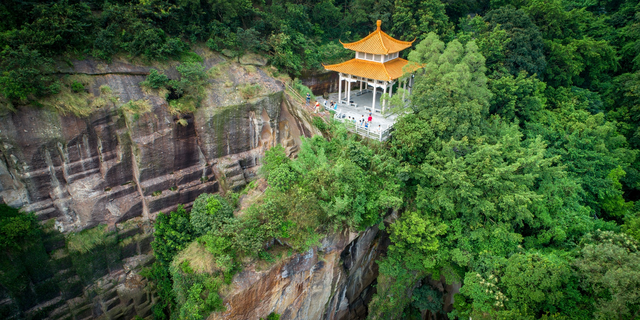 佛山西樵山旅游攻略（佛山这座山变成分手山)