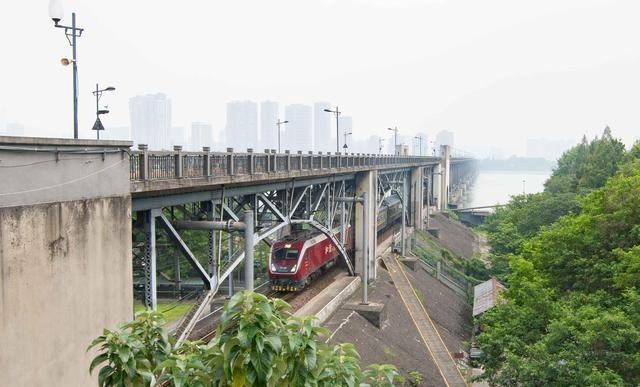 钱塘江在哪个省哪个市（钱塘江的三个冷知识点）