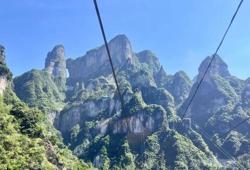 天门山旅游攻略推荐（超实用的天门山游玩介绍）