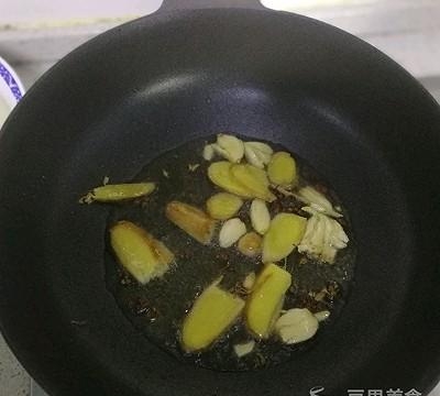 牛肉炖西红柿怎么做好吃(番茄炖牛肉的做法)