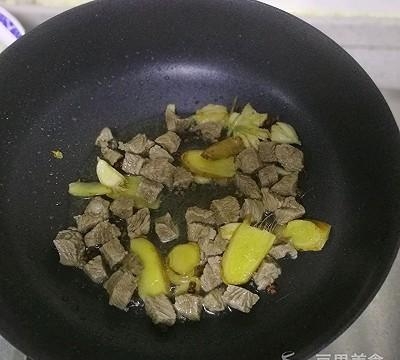 牛肉炖西红柿怎么做好吃(番茄炖牛肉的做法)