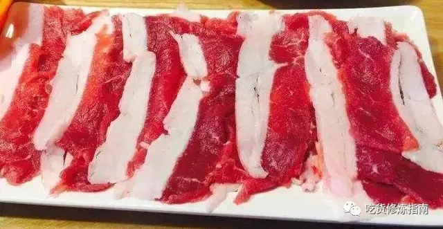 牛肉哪个部位适合烤串（哪个部位的牛肉更适合烤着吃）