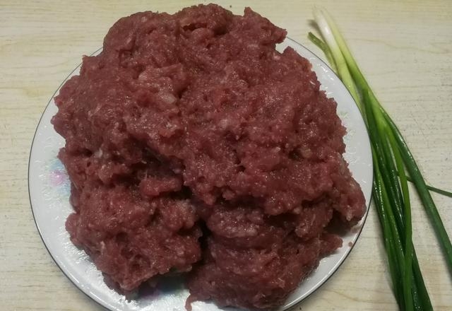 破壁机能绞肉馅吗(包饺子馄饨肉馅手剁还是机器绞)